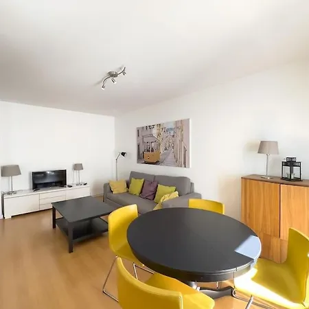 Martim Moniz Апартаменты